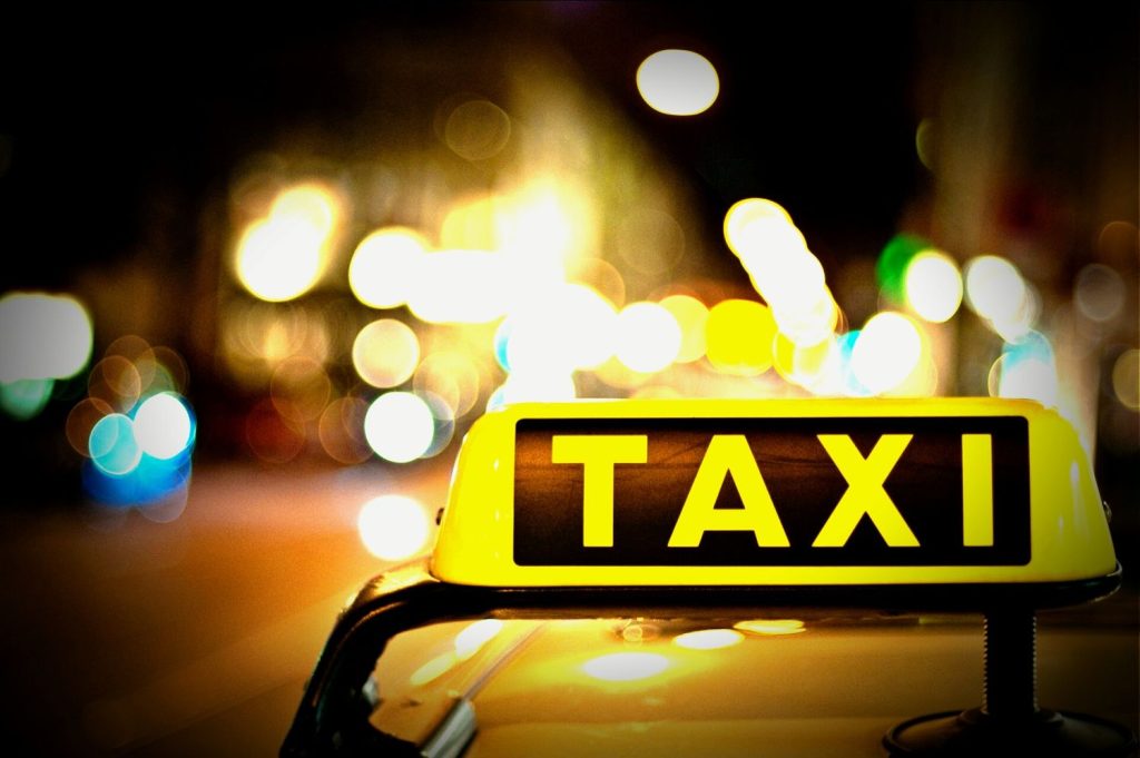 Affordable & Reliable Mumbai Taxi service for Local and Outstation Rides